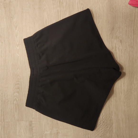 Lounge shorts - Picture 3 of 6